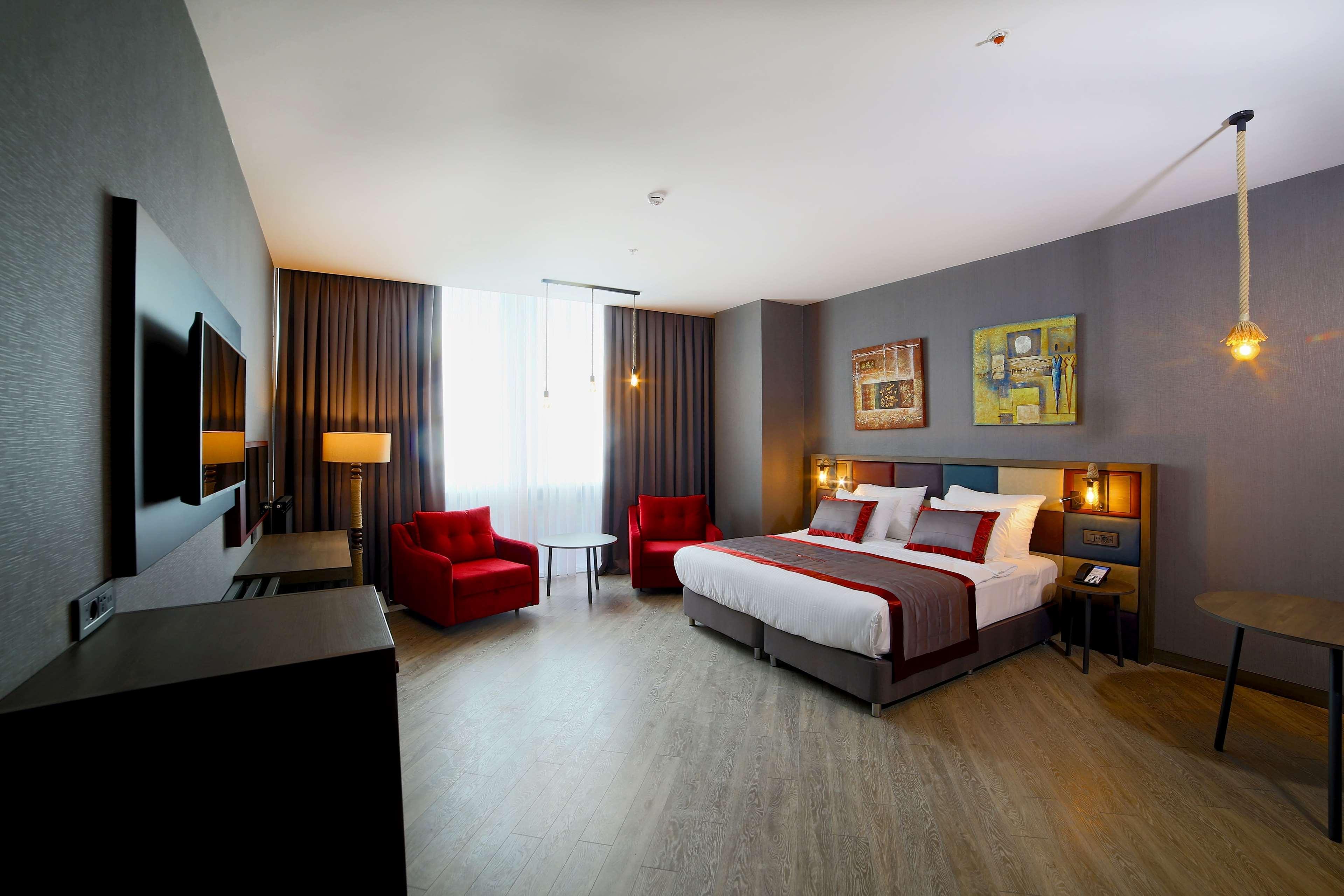 Ramada Encore By Wyndham Istanbul Avcilar Exterior foto